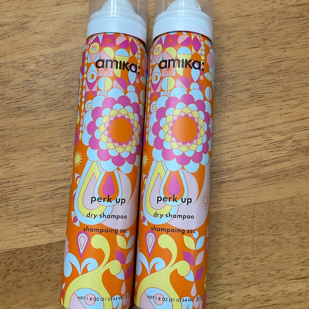 Amika perk up
